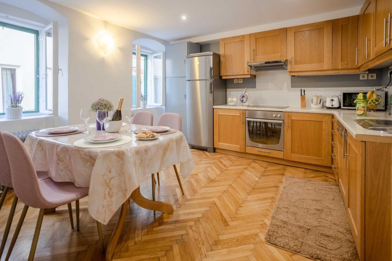 Daloro Suite Split Exterior foto